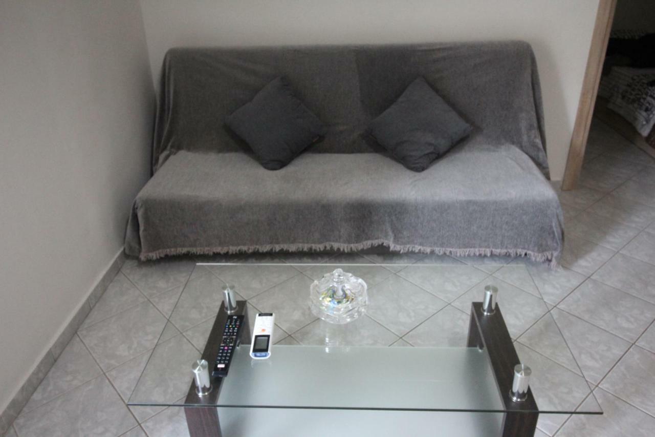 Appartement Dimitris Flat à Néoi Epivátai Extérieur photo